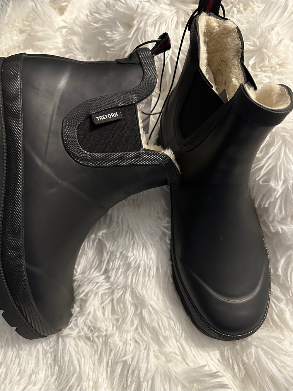 Tretorn Black Rubber Chelsea Boots with Cream Fleece Lining